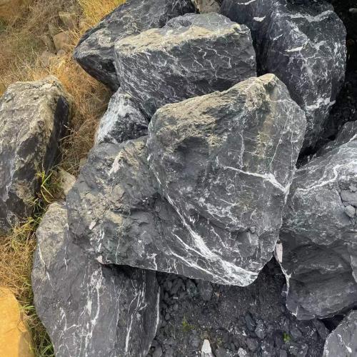 黑山石园林