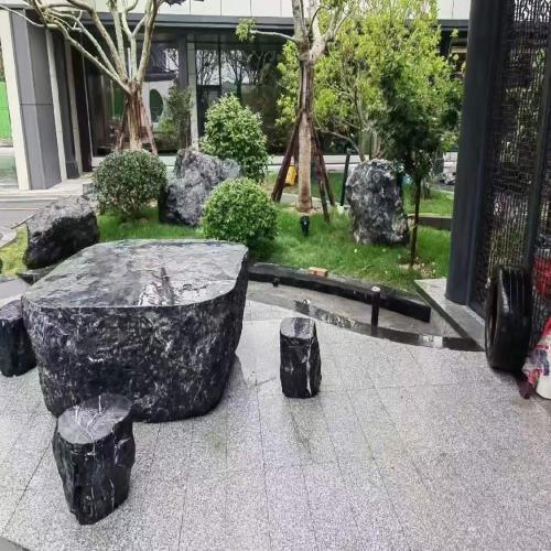 黑山石园林