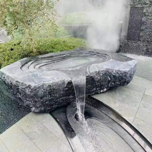 黑山石园林