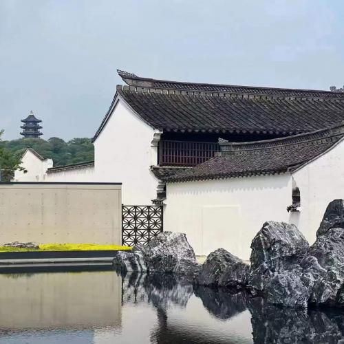 黑山石园林